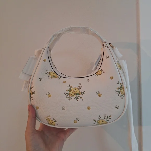 NWT Coach Carmen Mini Crossbody Bag With Floral Print CAK90 New Packaged